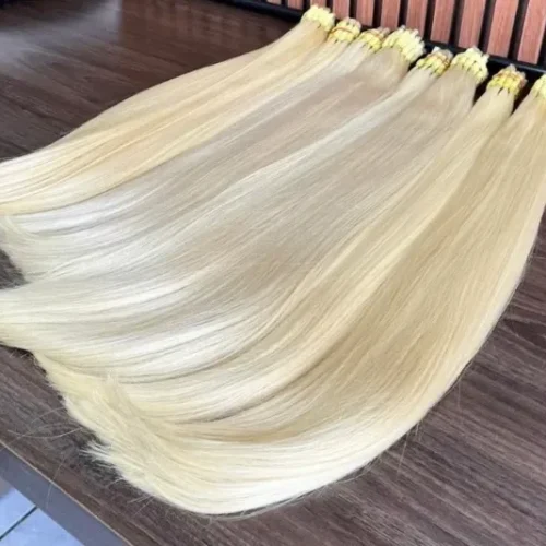 Cabelo Humano Brasileiro Loiro Global da Cabelove | Up Hair, fios premium 100% naturais, loiros uniformes, com pontas cheias, brilho intenso e textura sofisticada.