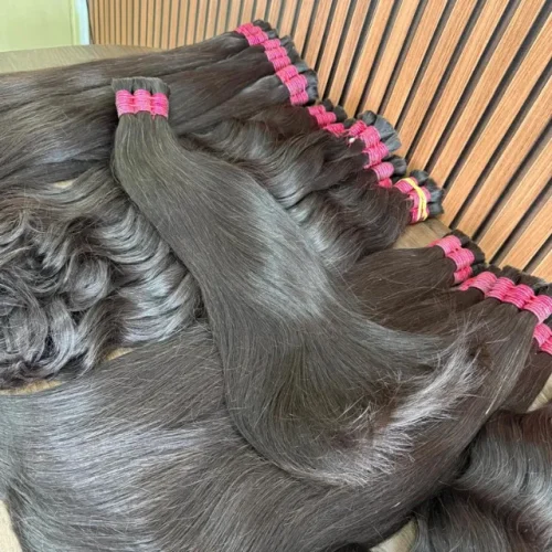 Cabelo Humano Indiano Castanho – Premium Liga Rosa da Cabelove | Up Hair, fios 100% humanos e naturais, disponíveis em versões liso e ondulado, tonalidade castanha uniforme, brilho intenso e pontas cheias para alongamentos e mega hair sofisticados.